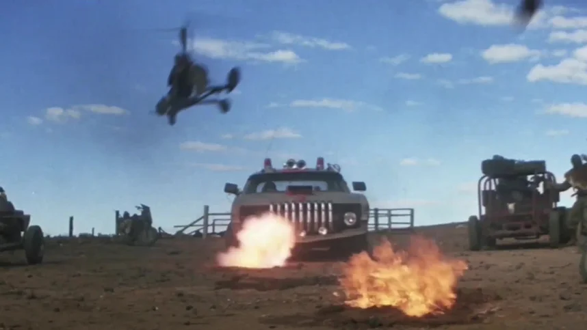 Безумный Макс 2: Воин дороги