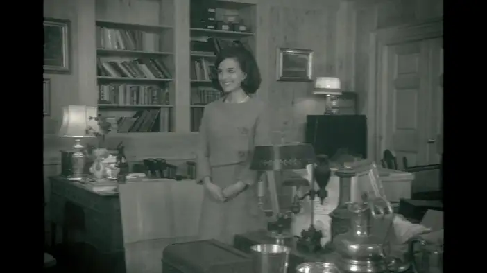 Тизер-трейлер (английский язык)