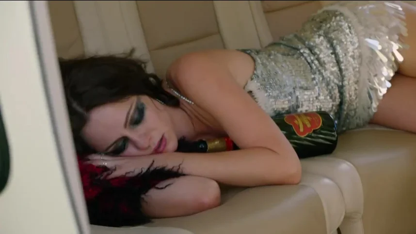 Члены королевской семьи (2015)