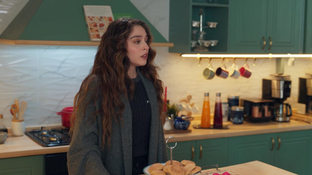 Порно көру: Күйеуі әйелінің шәуетін жалайды