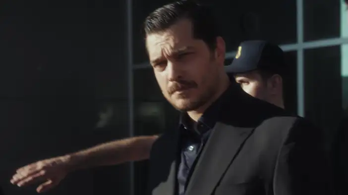 Трейлер (сезон 2, дублированный)