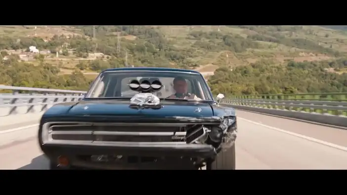 Трейлер (дублированный)