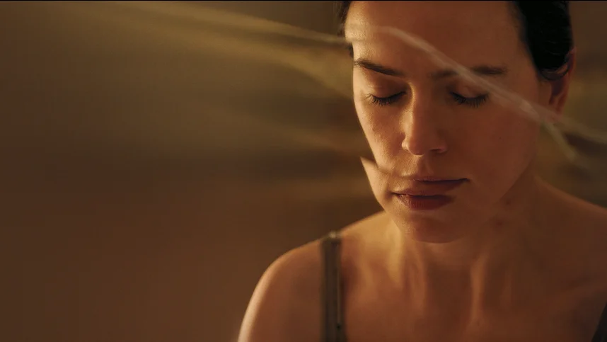 Тайна в её глазах