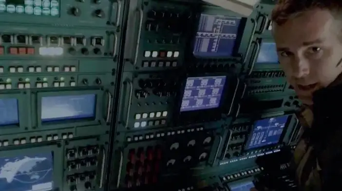 Трейлер (дублированный)