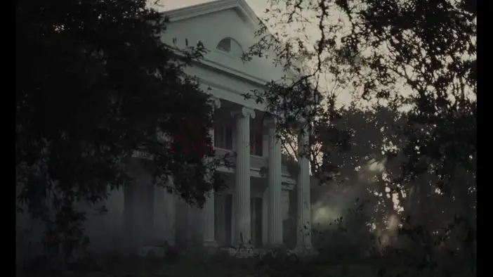 Трейлер (дублированный)