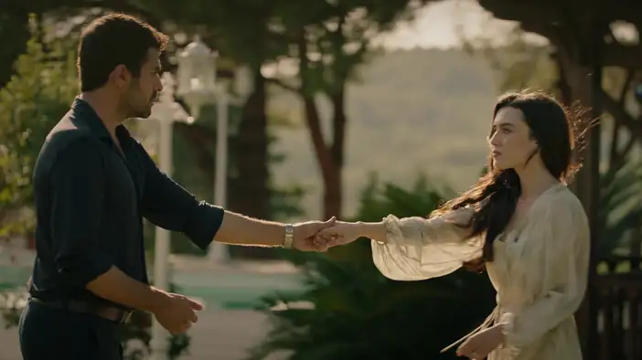 Трейлер (2 сезон)