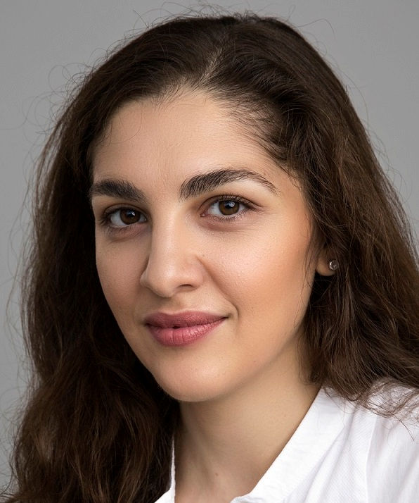 Birinchi olchamli qizni sikadi