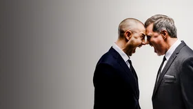 Роман с того света