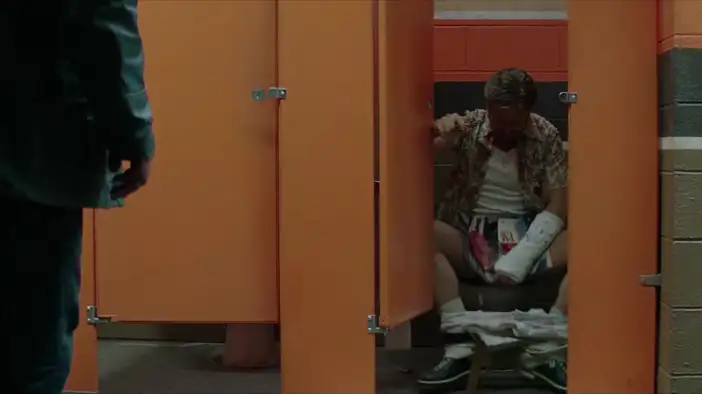 Red-band трейлер (по версии Кураж-бамбей)