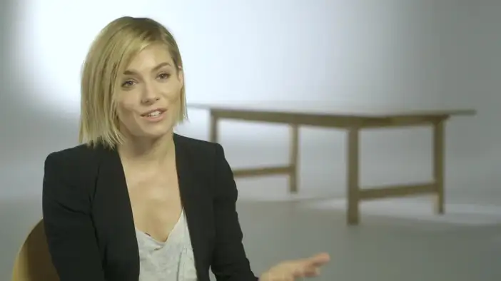 Интервью с Сиенной Миллер (английский язык)