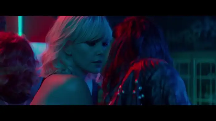 Red-band трейлер (английский язык)