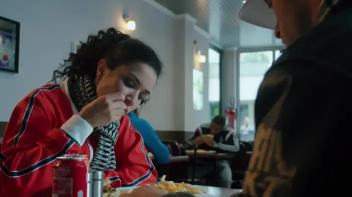 Тизер 4 (французский язык)