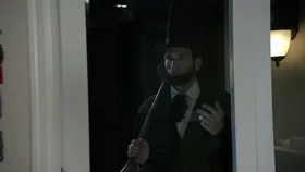 30 ночей паранормальной активности с демоном внутри девушки с татуировкой в виде дракона