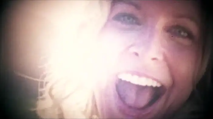 Тизер-трейлер (английский язык)