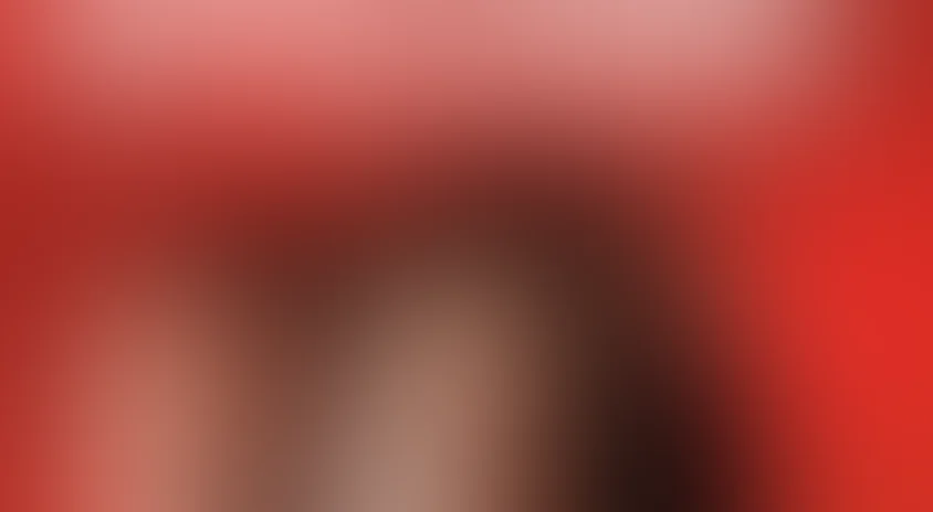 Три цвета: Красный