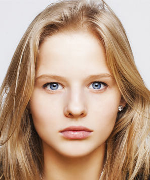 Anna Kovalchukning mushukchasi yaqindan