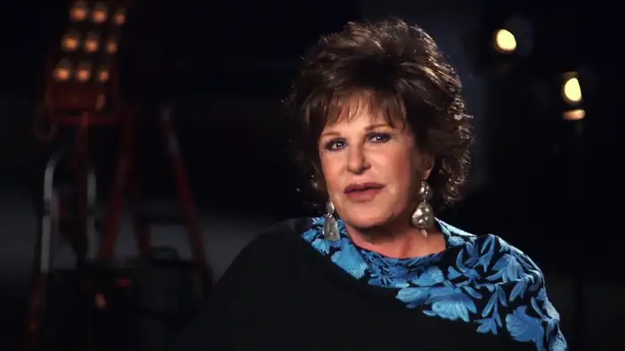 Интервью с Лэйни Казан (английский язык)