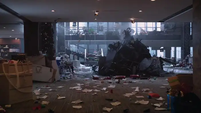 Red-band трейлер (дублированный)