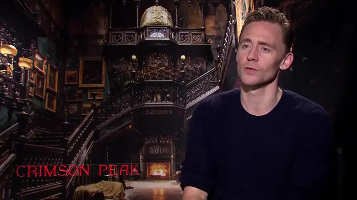 Интервью с Томом Хиддлстоном (английский язык)