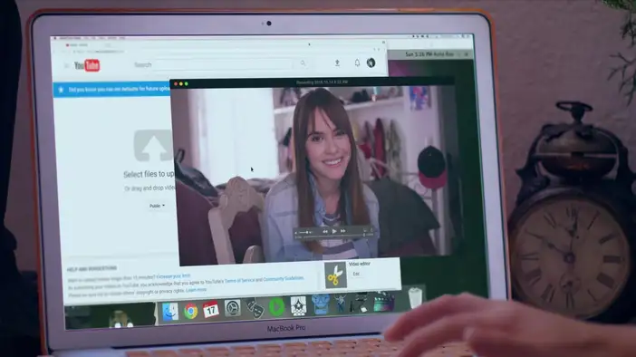 Фрагмент (русские субтитры)