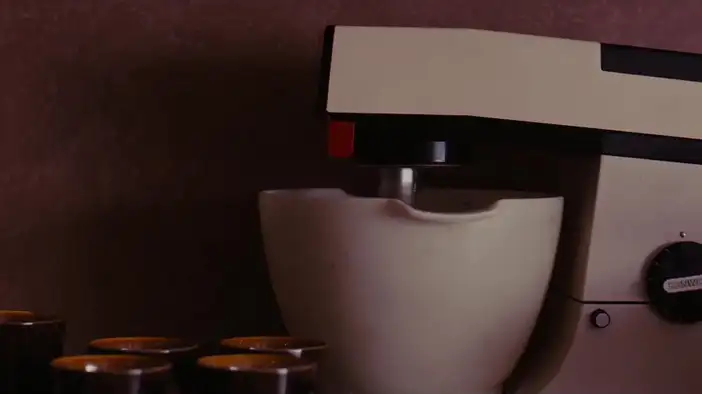 Тизер-трейлер (английский язык)