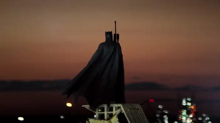 Тизер-трейлер (английский язык)