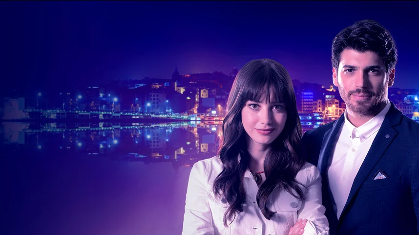 Katta kokrakli gozal ayolning yechinayotgani videosi