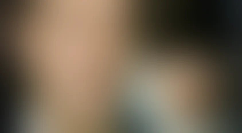 Над темной водой