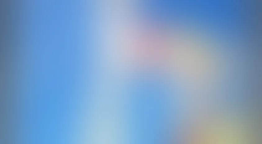 Одна лошадка белая