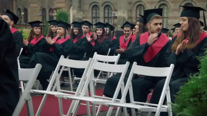 Трейлер (украинский язык)