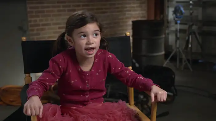 Интервью со Скарлет Эстевез и Оуэном Ваккаро (английский язык)