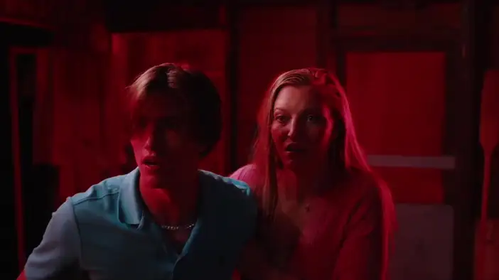 Трейлер (дублированный)