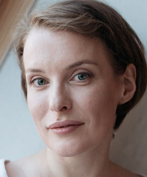 Anna Astrakhantseva yalangoch fotosurat