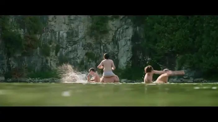 Трейлер (дублированный)