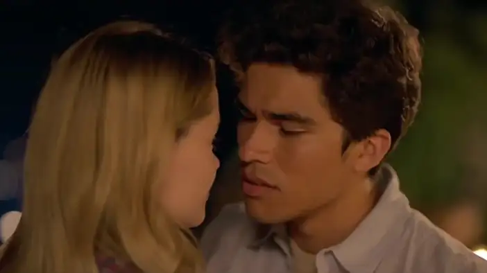 Трейлер (дублированный)