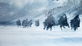 Расколотая битвой синева небес