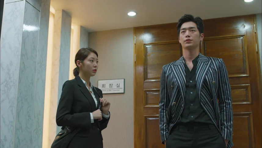 yosh er-xotin yalangoch xususiy