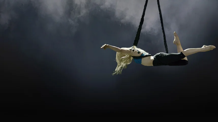 Воздушная гимнастка