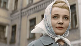 Uch topol Plyushixada (rangli versiya)