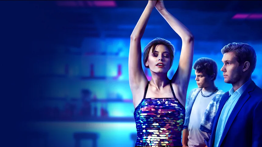 U taytlarigacha yechib tashladi