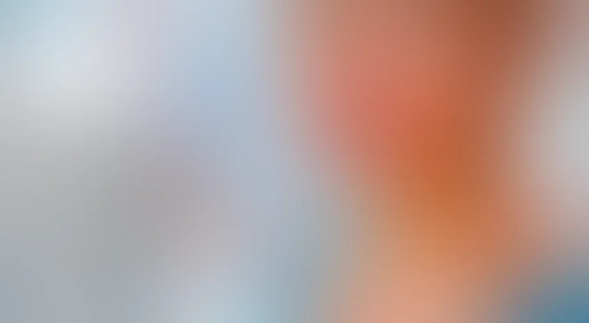 Одинокая женщина с ребенком