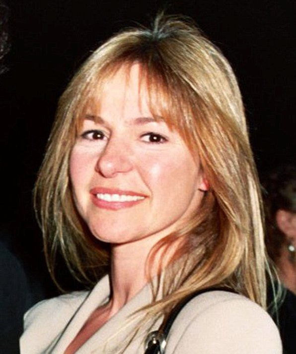 Linda Doucett