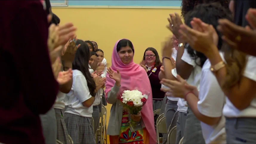 Он назвал меня Малала (на английском языке с русскими субтитрами)