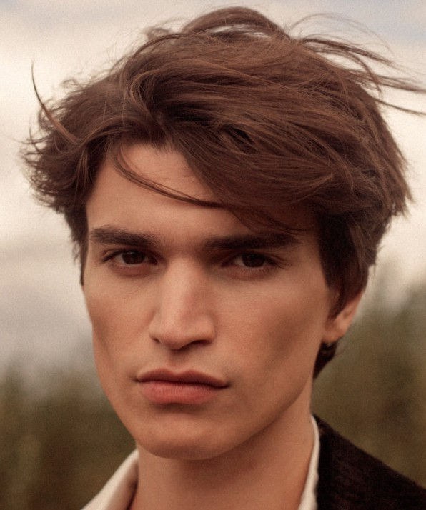 Создатели и актеры фильма Ты достойна любви (на