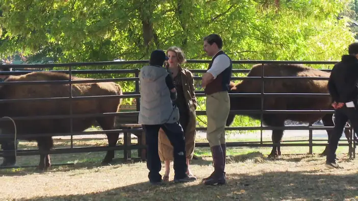 Видео со съемок (английский язык)