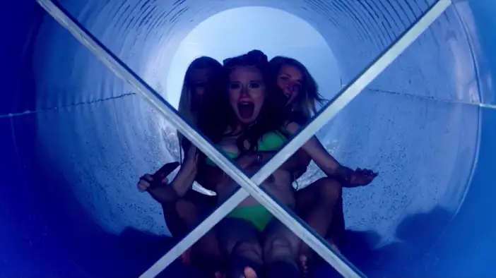 Трейлер (дублированный)