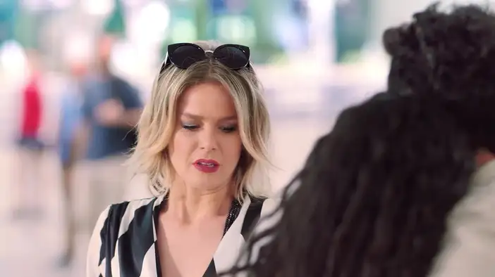 Фрагмент (русские субтитры)