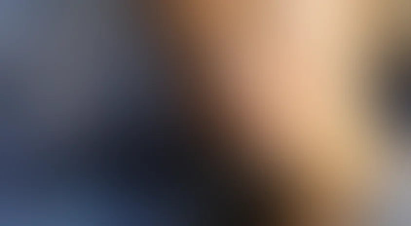 А снег кружит...