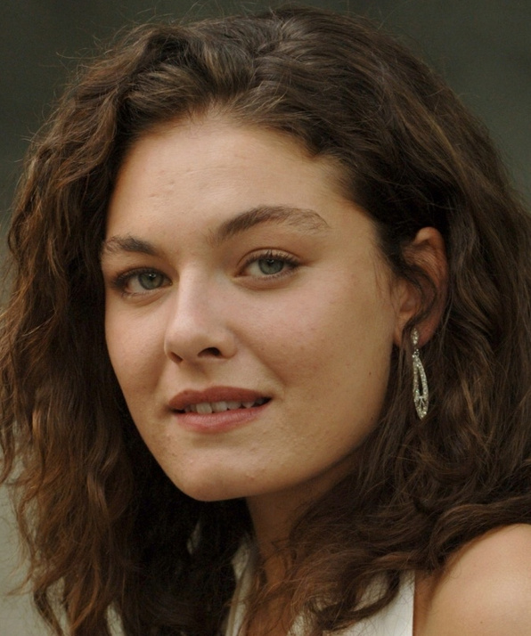 Alexa Davalos Порно Видео | тюль-ковры-карнизы.рф