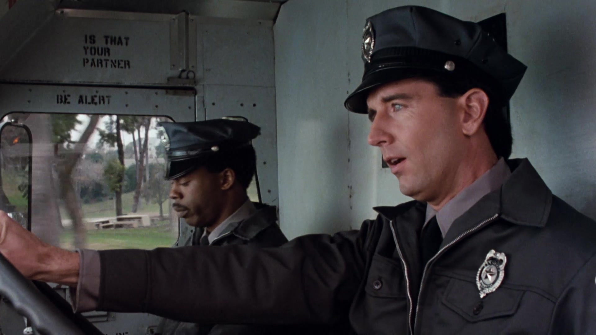 Фильм Полицейская академия 6: Город в осаде (1989) описание, содержание,  трейлеры и многое другое о фильме